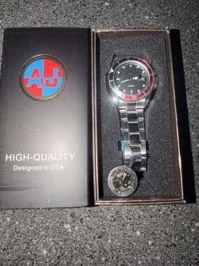 AJ Quartz Men's Stainless Steel Dive Style Watch